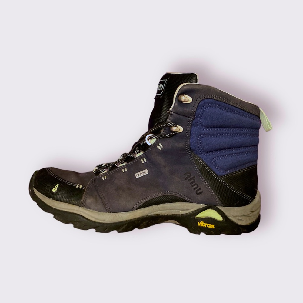Ahnu Montara Waterproof Hiking Boots - Women's size 9